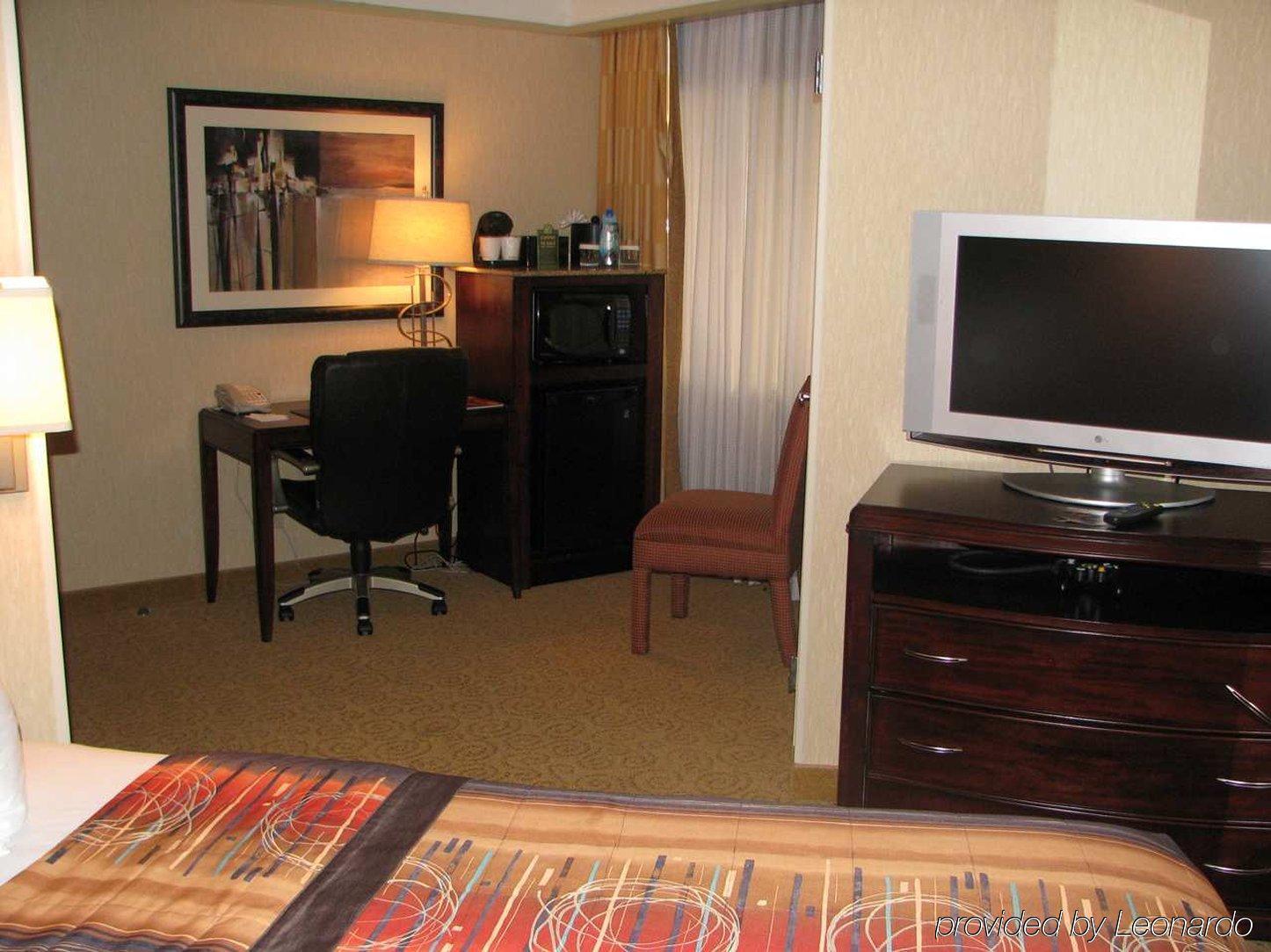 Embassy Suites By Hilton Atlanta Galleria Smyrna Habitación foto